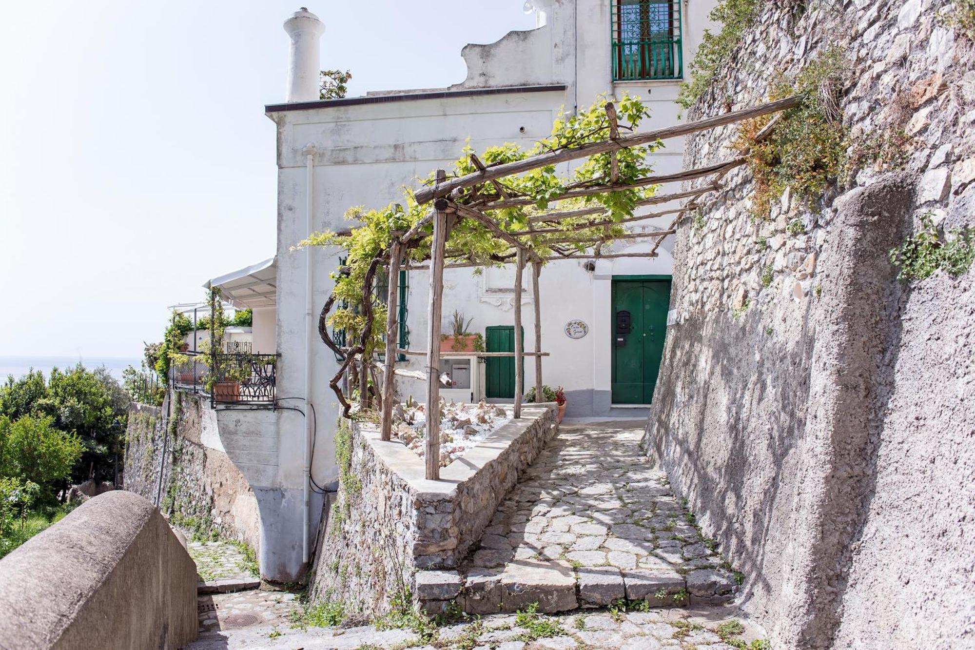 Casa Giosue - Your Home On The Amalfi Coast กองกาเดมารีนี ภายนอก รูปภาพ