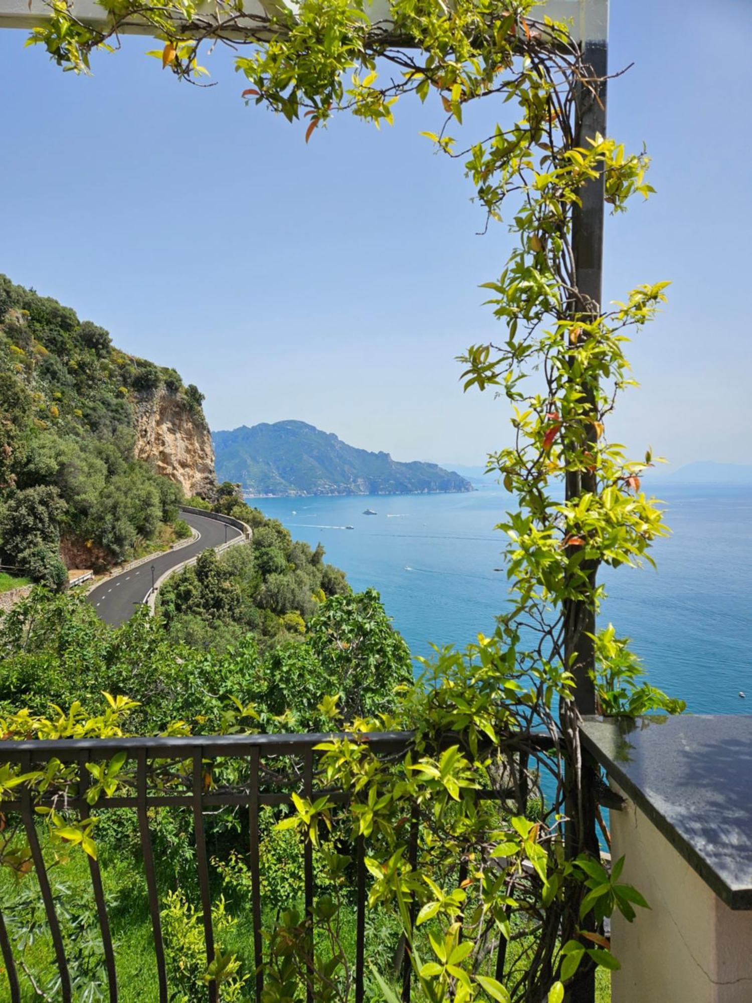 Casa Giosue - Your Home On The Amalfi Coast กองกาเดมารีนี ภายนอก รูปภาพ