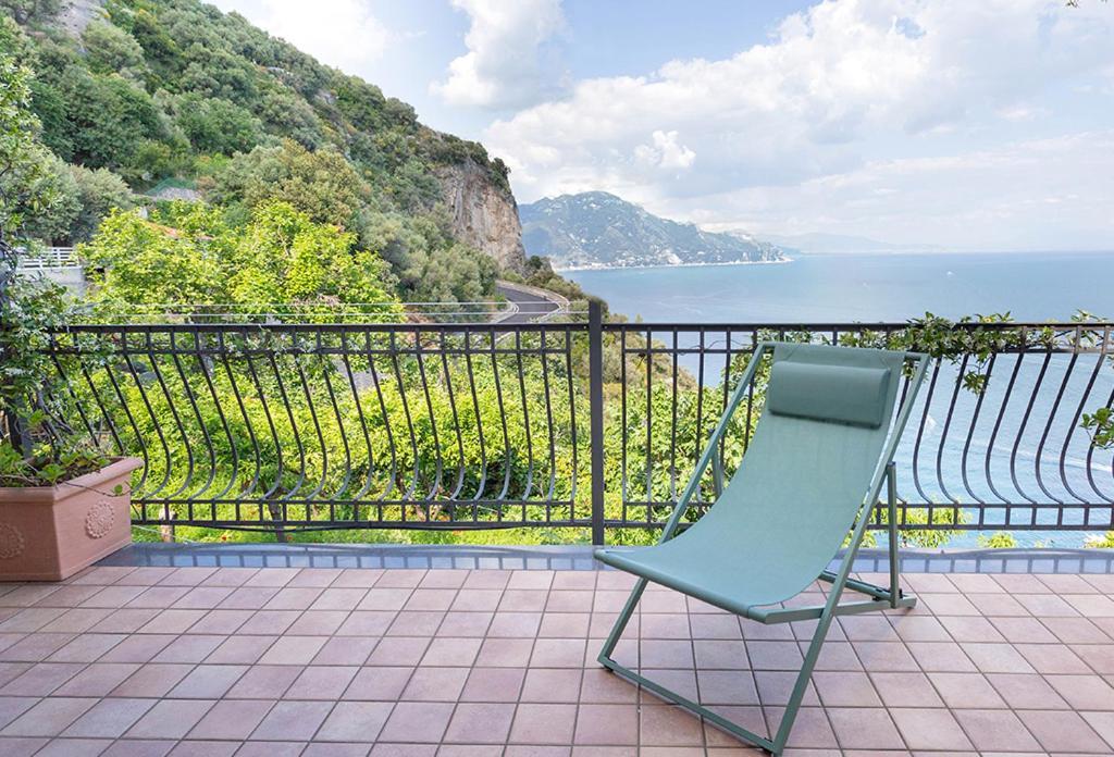 Casa Giosue - Your Home On The Amalfi Coast กองกาเดมารีนี ภายนอก รูปภาพ